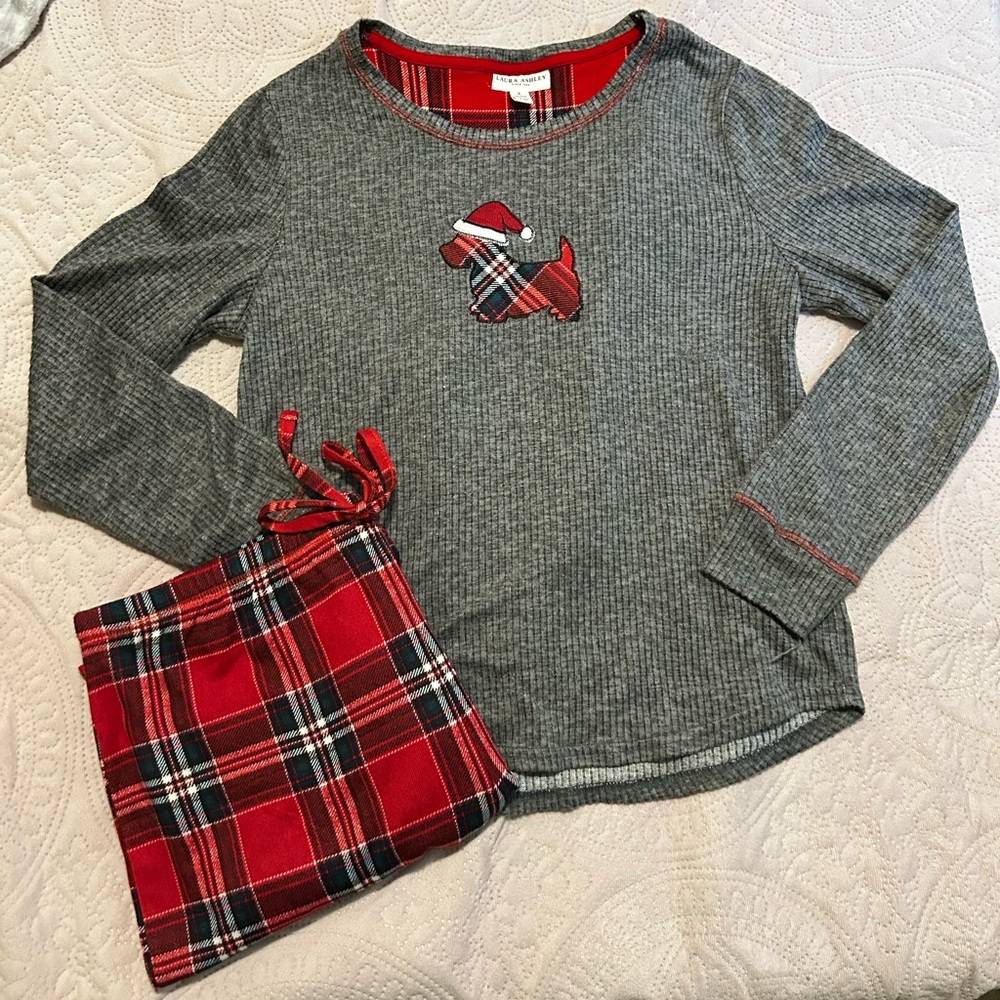 Laura Ashley Pajama set